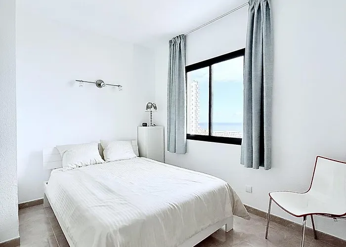 Ocean View, Spacious 2br, Pool, Playa Paraiso Pp601