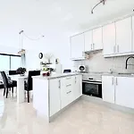 Ocean View, Spacious 2br, Pool, Playa Paraiso Pp601 *